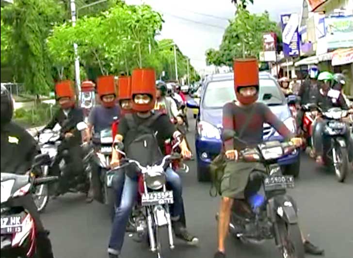 indonesia-helmet