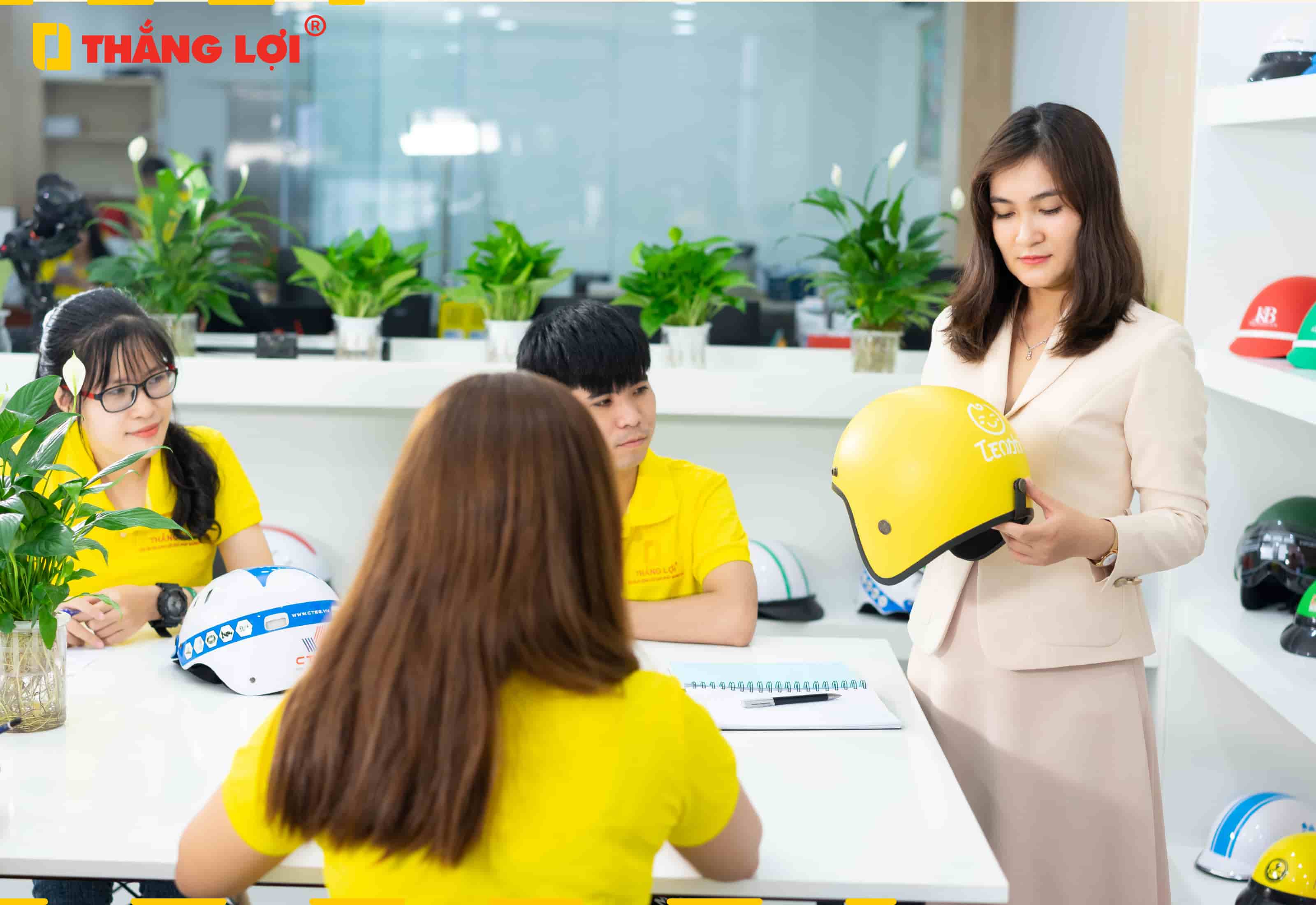 nón bảo hiểm 3/4 đầu