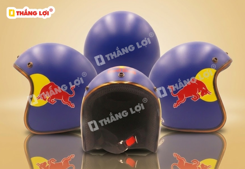 Nón bảo hiểm 3 phần 4 cho doanh nghiệp Red Bull