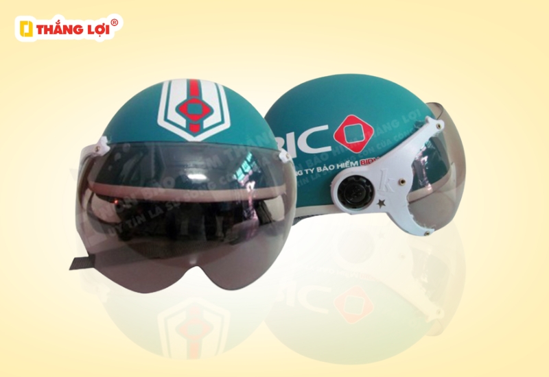 Nón bảo hiểm nửa đầu có kính in logo công ty bảo hiểm BIC