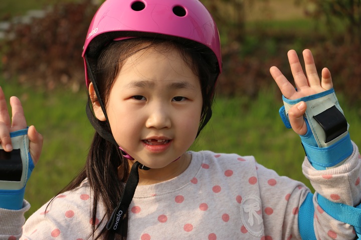 Mua mũ bảo hiểm cho trẻ em - nên hay không?
