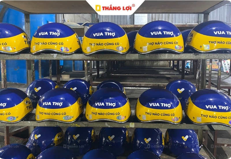 Đặc điểm của nón bảo hiểm in logo công ty công nghệ Vua Thợ