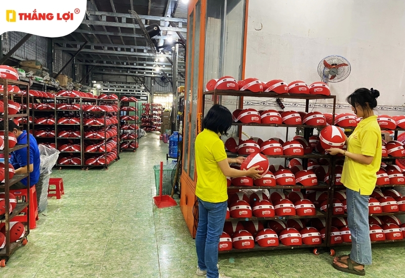 Quy trình kiểm tra sản xuất nón bảo hiểm