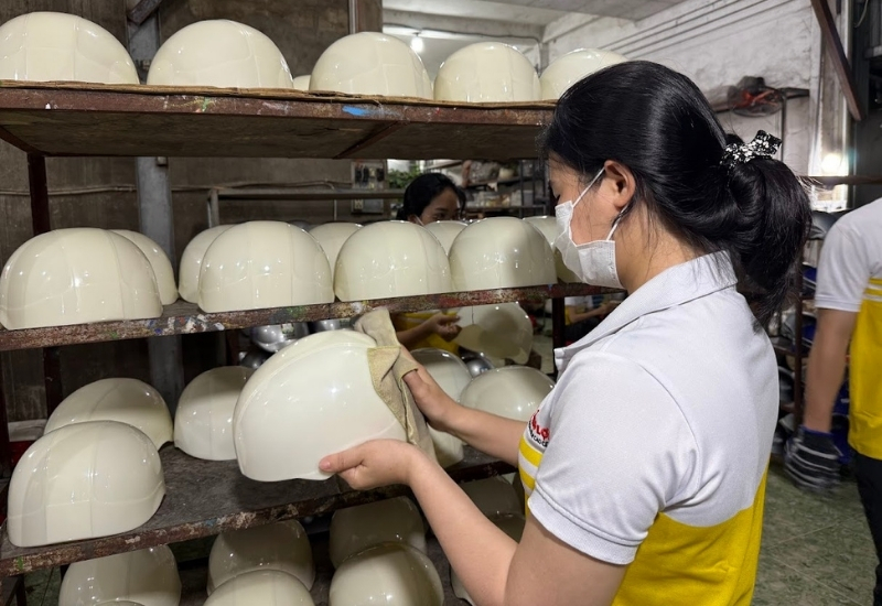 Vỏ nón bảo hiểm