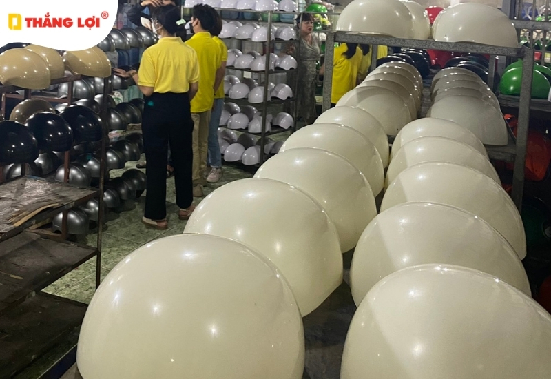 xưởng đặt sản xuất nón bảo hiểm quận 1