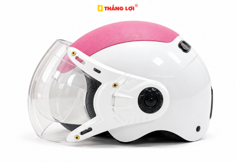 Ưu tiên chất liệu mũ bảo hiểm nữ có kính đạt chuẩn an toàn