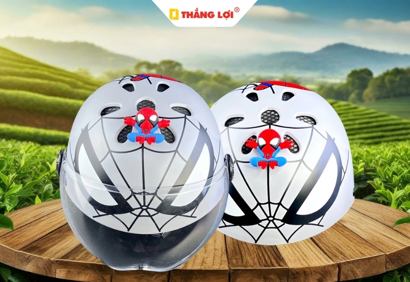 Mẫu nón bảo hiểm siêu nhân cho bé gái