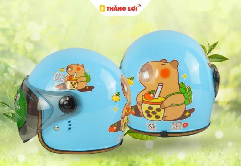 Nón bảo hiểm 3 phẩn 4 in logo hoạt hình Capybara màu xanh lá
