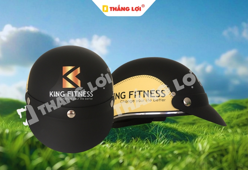 Nón bảo hiểm màu đen phối vàng in logo King Fitness
