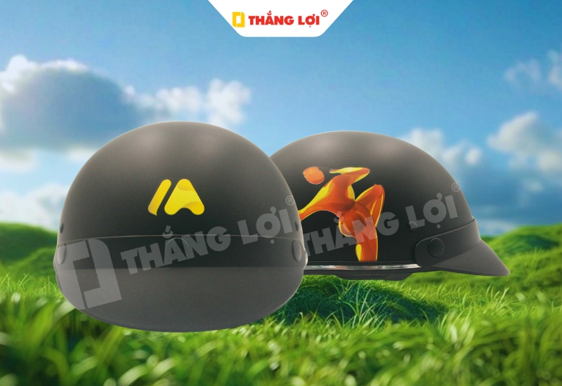 Nón bảo hiểm đen tuyền in logo Arena Multimedia