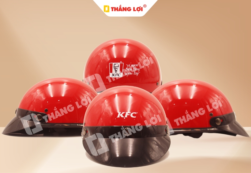 Mẫu nón bảo hiểm màu đỏ in logo KFC