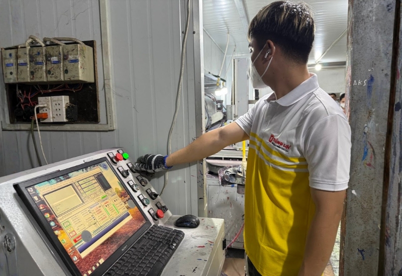 Công nghệ sơn phủ và in logo hiện đại