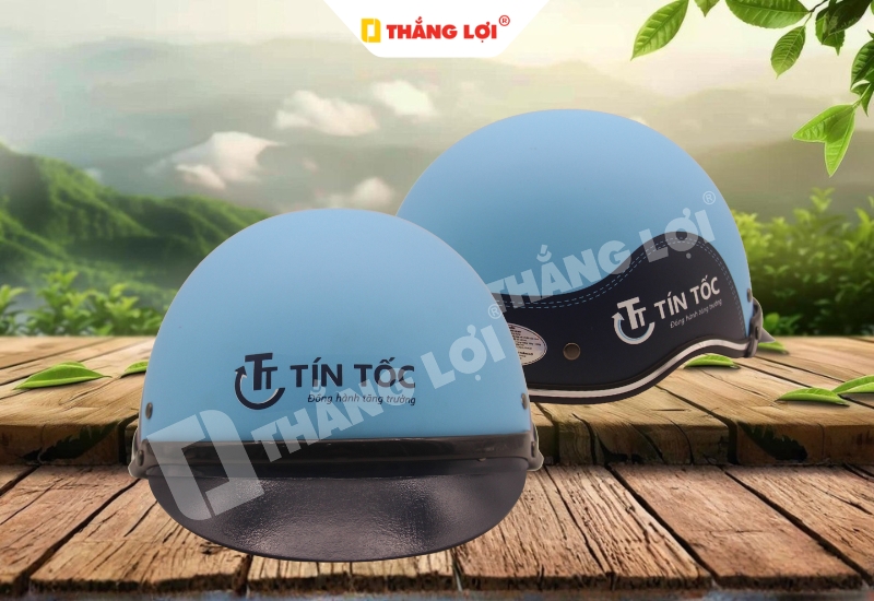 Mẫu nón bảo hiểm màu xanh cho đơn vị giao hàng Tín Tốc