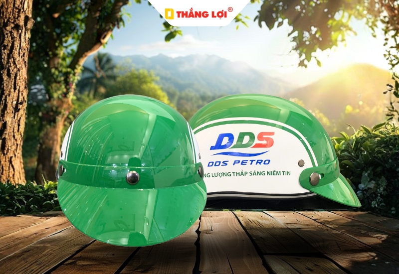 Mẫu nón bảo hiểm màu màu xanh lá cho DDS Petro