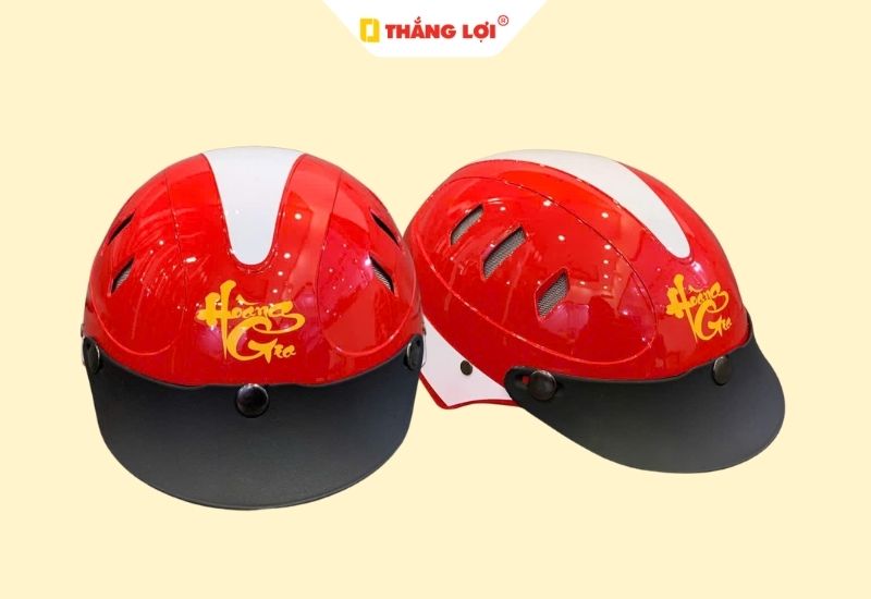 Mũ bảo hiểm màu đỏ hợp mệnh Hỏa thu hút tài lộc