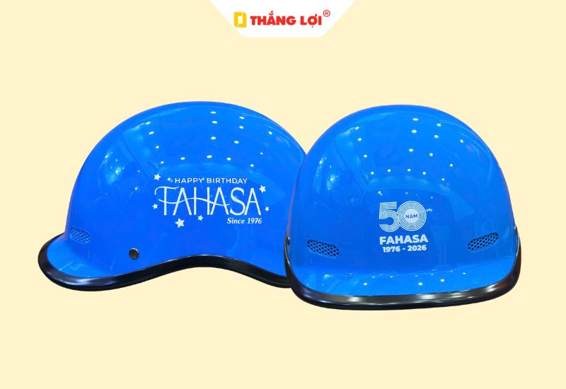 Nón bảo hiểm màu xanh dương mang lại tài lộc