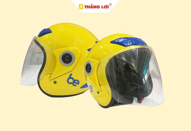 Mũ bảo hiểm màu vàng hợp phong thủy mệnh Thổ