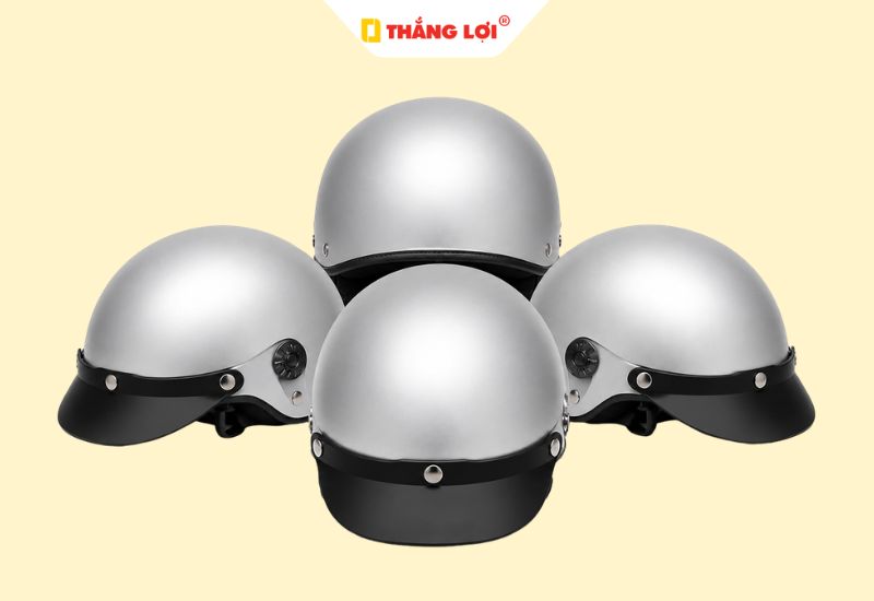 Nón bảo hiểm màu bạc hợp mệnh Thủy mang ý nghĩa may mắn