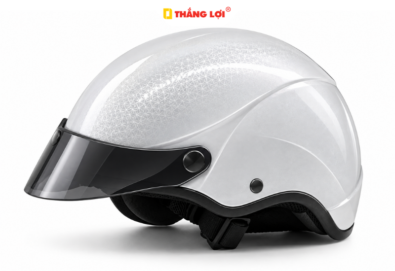 Lớp xốp EPS mật độ cao giúp mũ siêu nhẹ hấp thụ xung lực