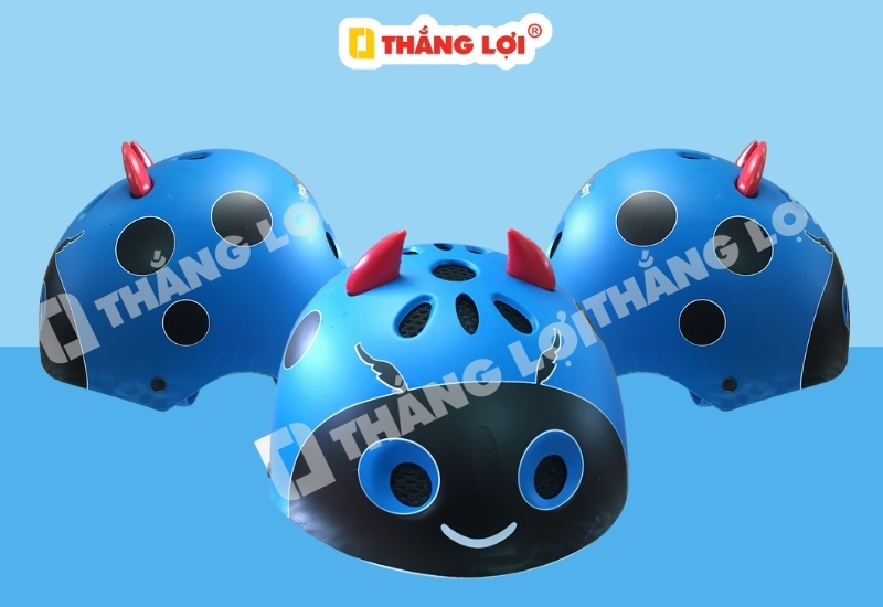 Mũ bảo hiểm hình con heo có tai cho bé trai