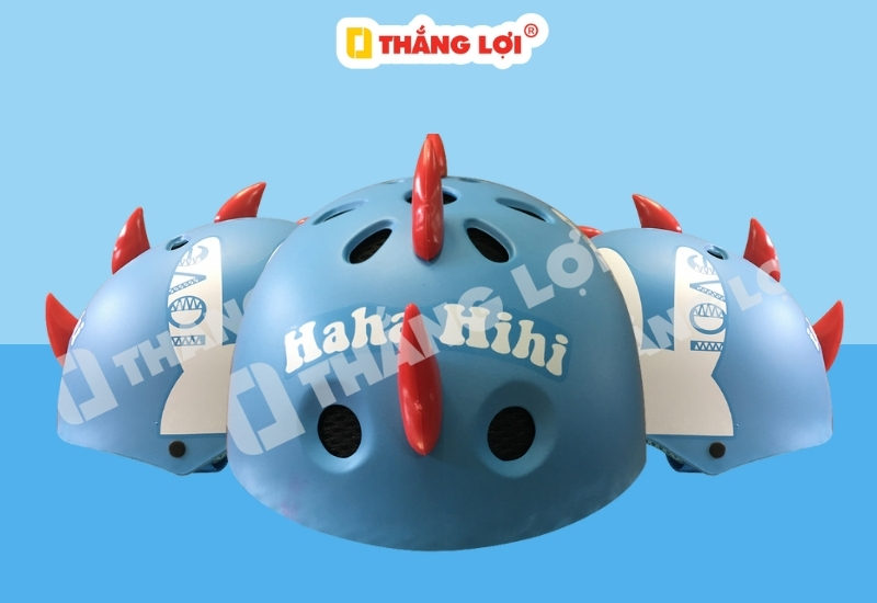 Mũ bảo hiểm hình con thỏ có sừng