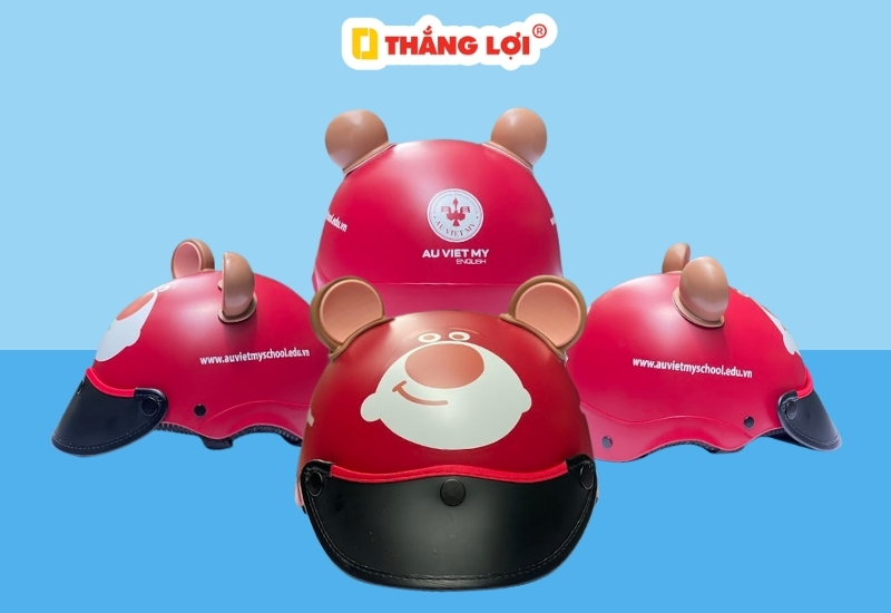 Mũ bảo hiểm hình gấu dâu có tai