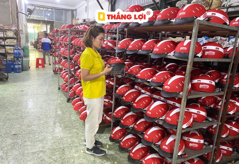 Địa chỉ sản xuất nón bảo hiểm ngành dược in logo theo yêu cầu
