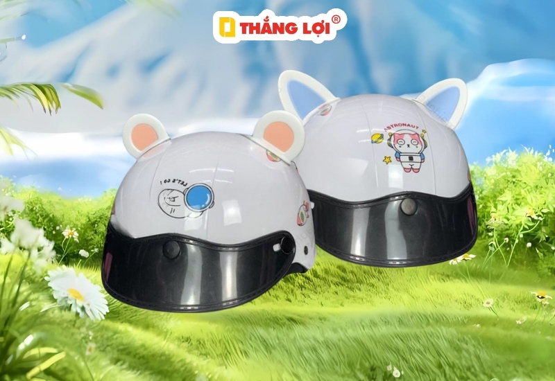 Mũ bảo hiểm họa tiết dễ thương kèm tai gấu