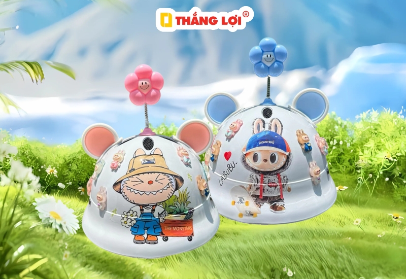 Nón bảo hiểm gan tai gấu gắn hoa