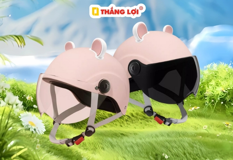Nón bảo hiểm tai gấu màu hồng có kính