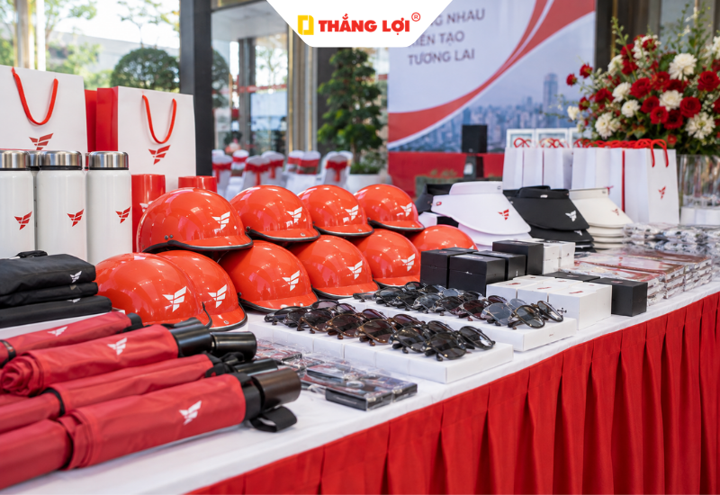 Tiêu chí chọn quà tặng sự kiện doanh nghiệp đẹp, tiết kiệm