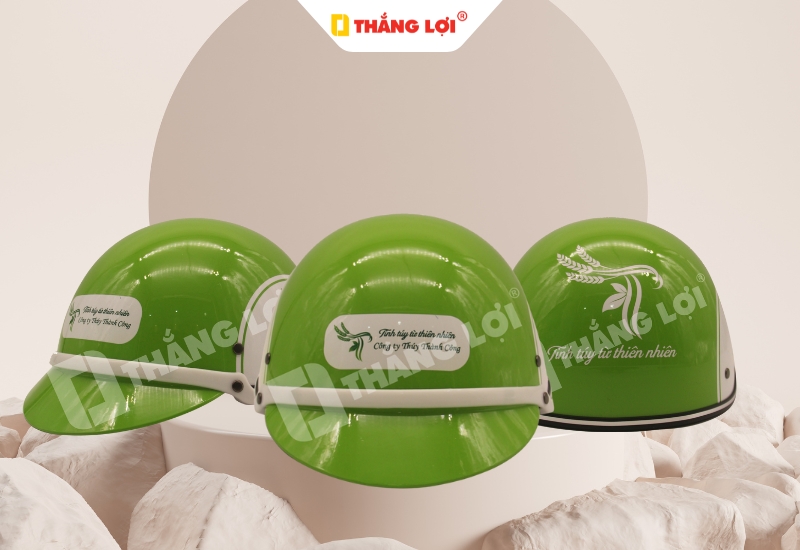 Nón bảo hiểm quà tặng Thúy Thành Công