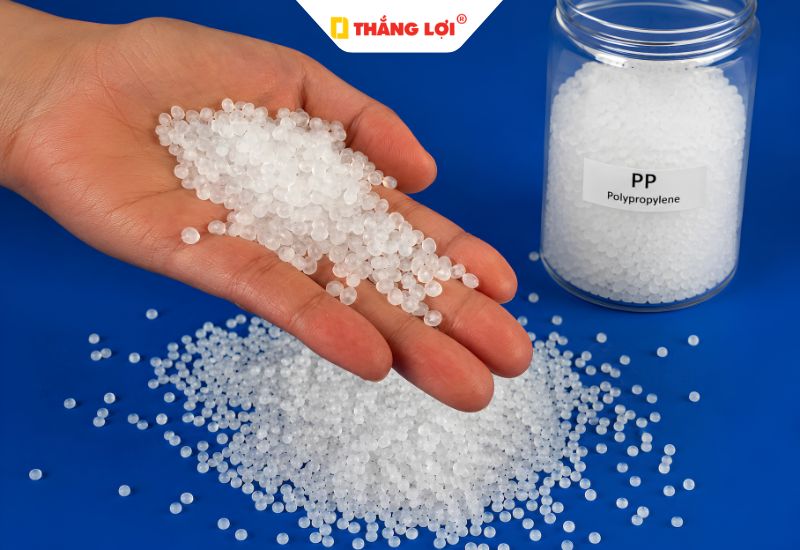 Chất liệu nhựa PP siêu nhẹ dẻo dai làm nón bảo hiểm quà tặng